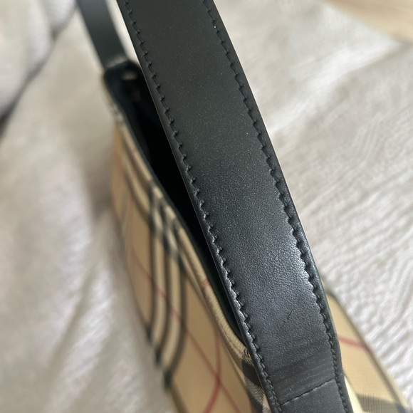 Authentic Vintage Burberry bag circa 2002 - Picture 3 of 9